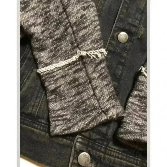 Women FREE PEOPLE Black Gray Denim Knit Jean Hoodie Button Jacket Sz XS Shacket - Picture 6 of 7